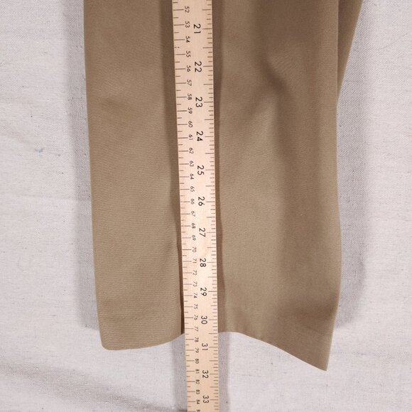 Dockers Classic Fit Signature Khaki Pants Mens 34 x 32 Comfort Pleated - Picture 4 of 15